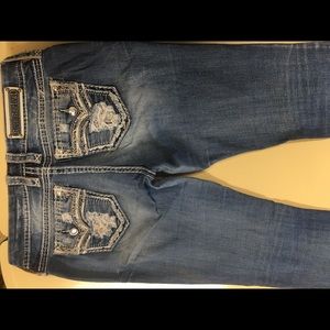 Rock revival jeans boot cut.